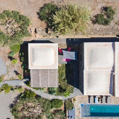 Dammusi Itaca Scauri (Sicily)