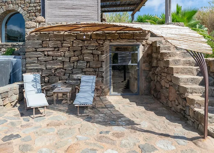 Dammusi Itaca Villa *