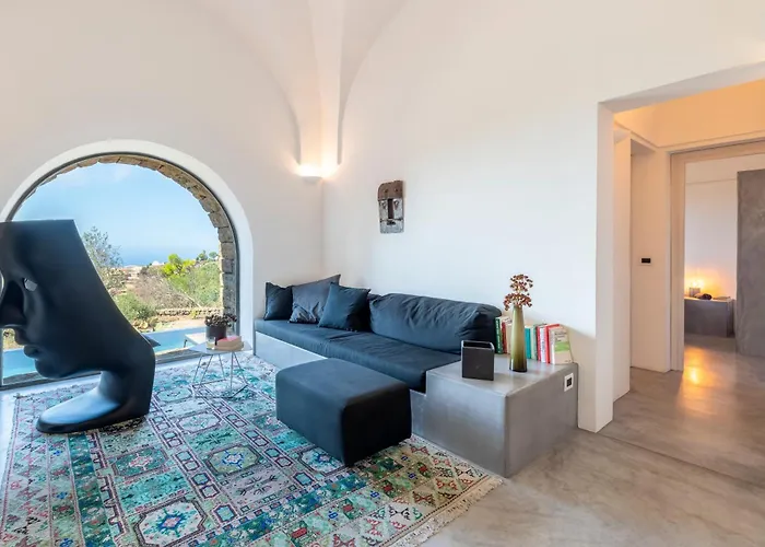 Dammusi Itaca * Scauri (Sicily)