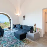 Dammusi Itaca * Scauri (Sicily)