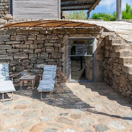 Dammusi Itaca Villa *