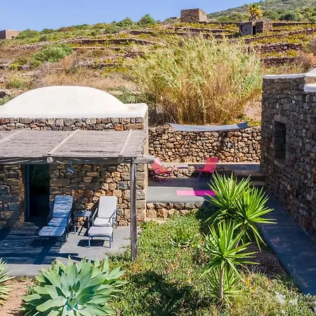 Villa Dammusi Itaca *
